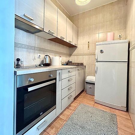 Cozy, Charming One Bedroom Apt Podgorica Exteriör bild
